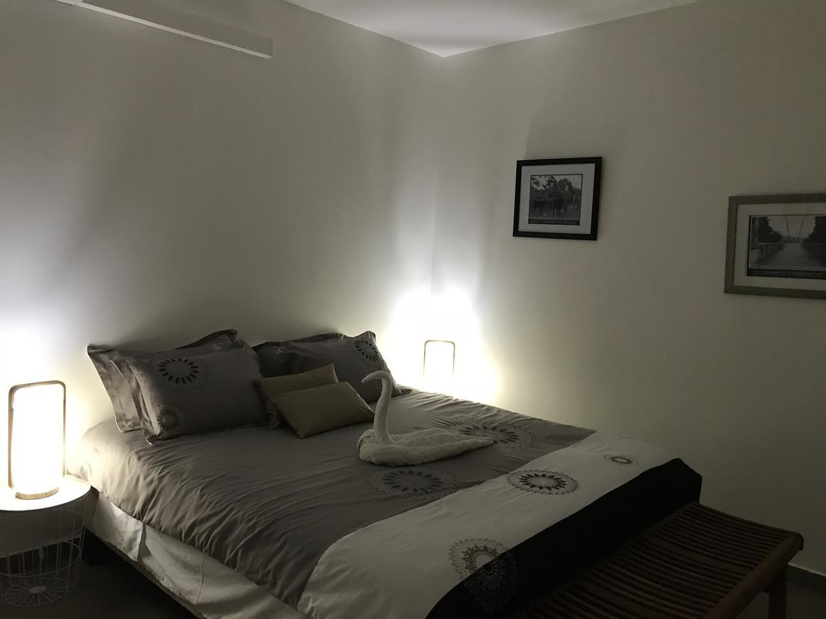 Le Lambablanc Bed & Breakfast Bras-Panon Екстериор снимка