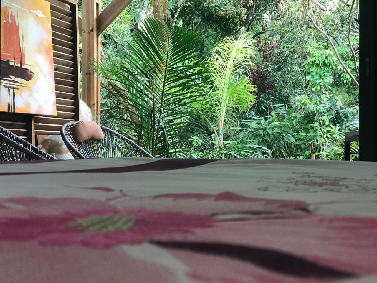 Le Lambablanc Bed & Breakfast Bras-Panon Екстериор снимка